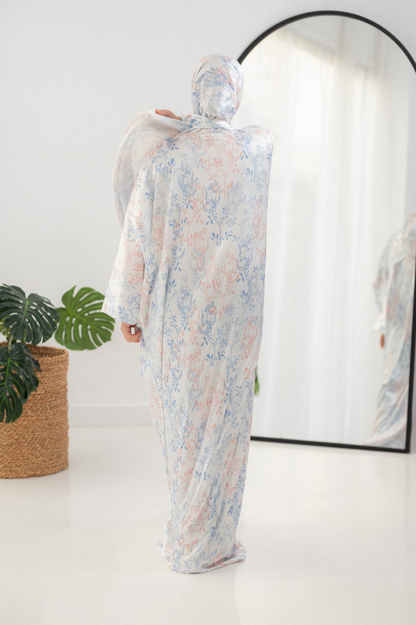 Layen Prayer Dress